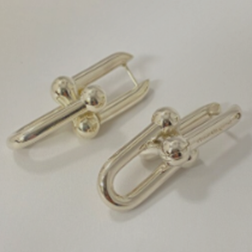 ティファニー　ハードウェア　ラージリンクシルバーピアス