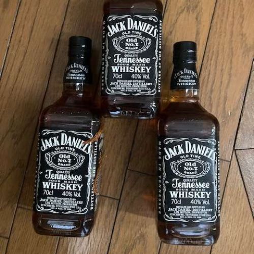 ジャックダニエルズ　７０cl　３本