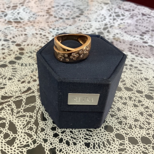 18金ローズゴールド指輪メレダイヤ0.4付き7g相当