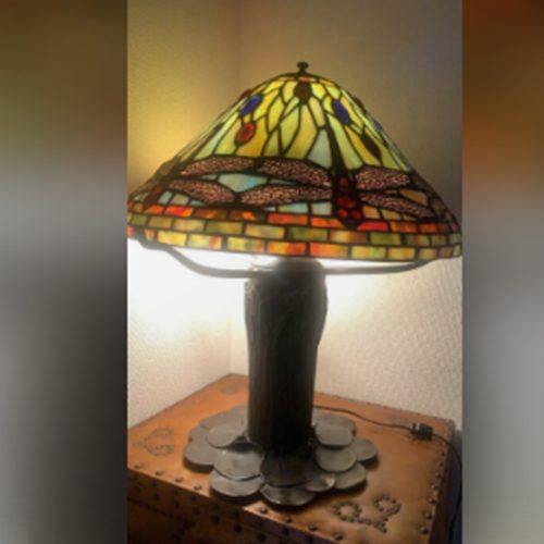 ティファニートンボランプ