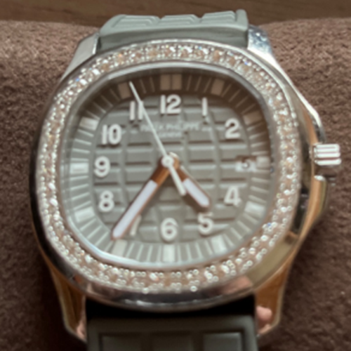 パテックフィリップ アクアノート 5067A-01