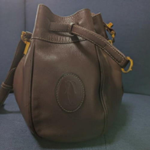 カルティエ マストライン レザーショルダーバッグ