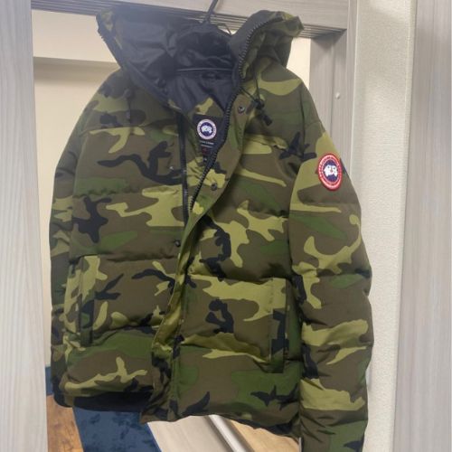 カナダグース　ダウンジャケット