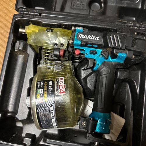 マキタ高圧釘打　AN636HM