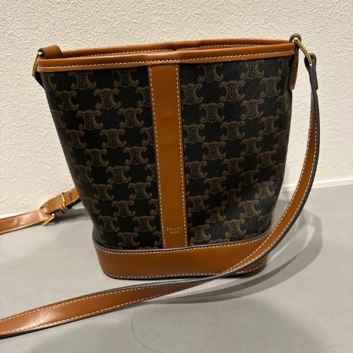 セリーヌ トリオンフ スモールバケット ショルダーバッグ