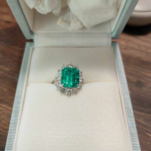 エメラルド指輪