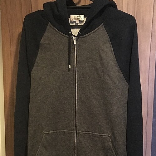 HERMES バイカラーパーカー