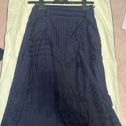 フェンディスカート