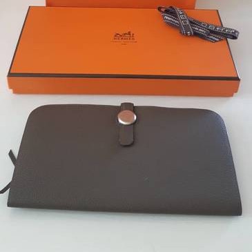 エルメスドゴンロング