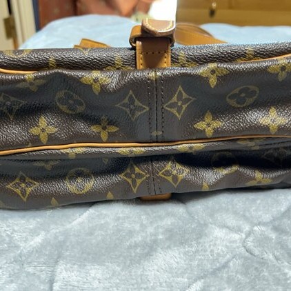 ルイヴィトン モノグラム ソミュール30 M42256