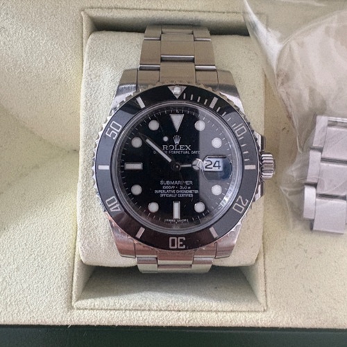 サブマリーナ 116610LN