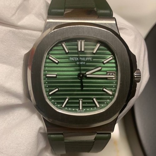 パテックフィリップ ノーチラス 5711/1A-01