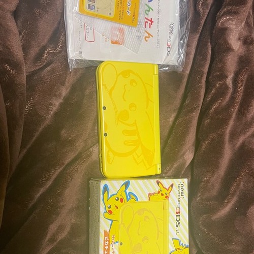 new3DSLL ピカチュウイエロー