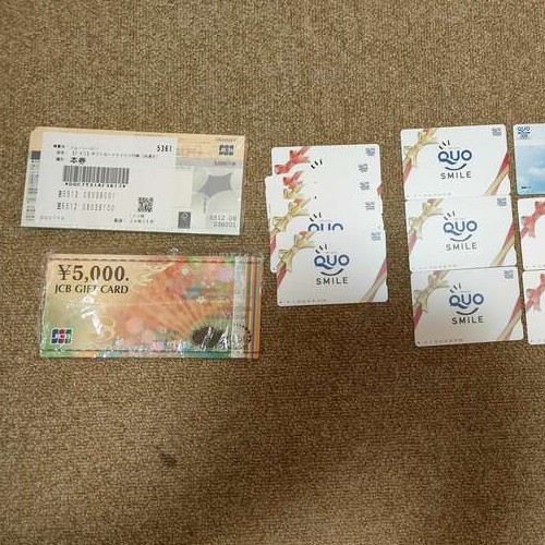 JCBギフトカードとQUOカード