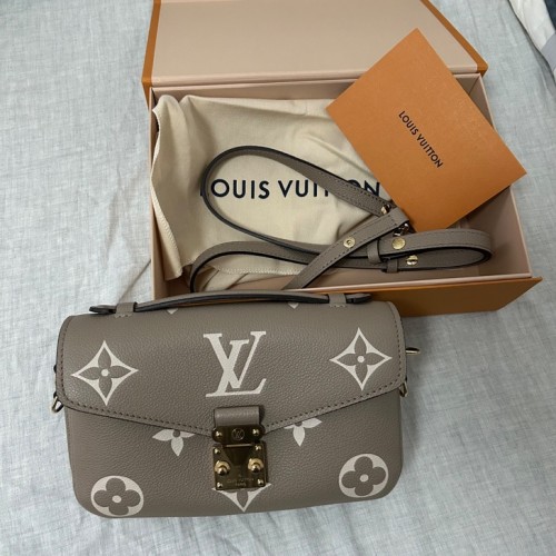 ルイヴィトン モノグラム