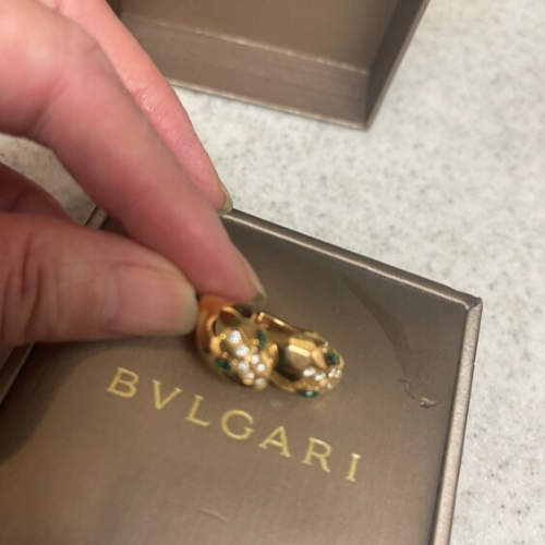 ブルガリピアス