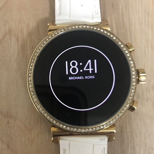 マイケルコース スマートウォッチ