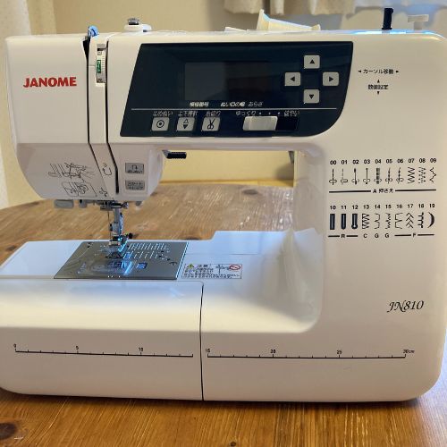 ジャノメコンピュータミシンJN810