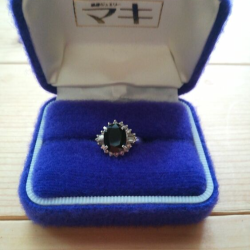 サファイアの指輪