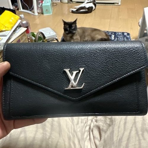 ルイヴィトン 長財布 ロックミー
