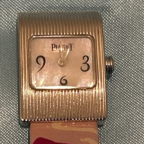 ピアジェ ミス プロトコール