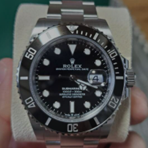 ロレックス サブマリーナー デイト　126110l