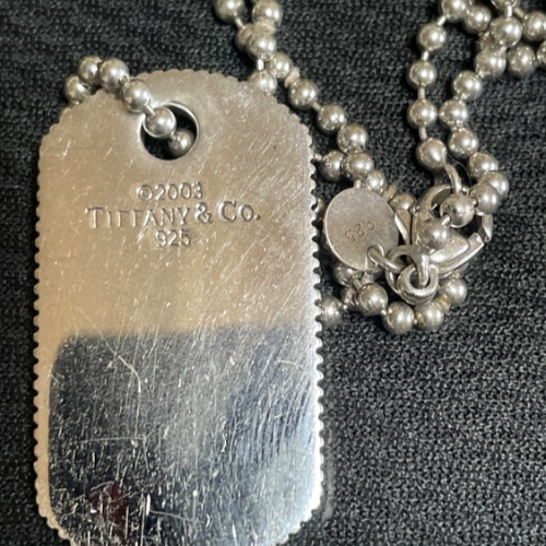 ティファニーコインエッジドッグタグネックレス