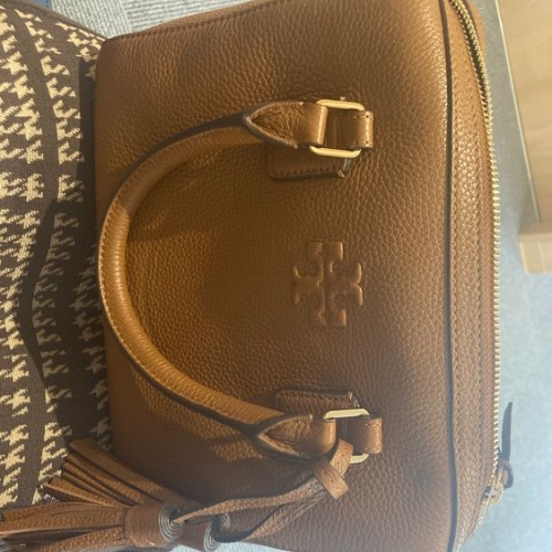 トリーバーチ　THEA WEB SMALL SATCHEL　84777 0222