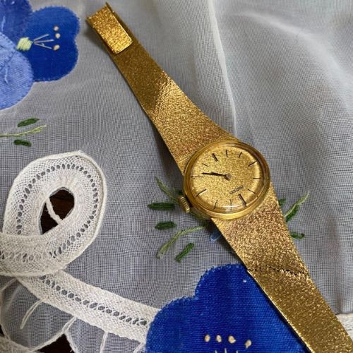 18金ゴールド時計