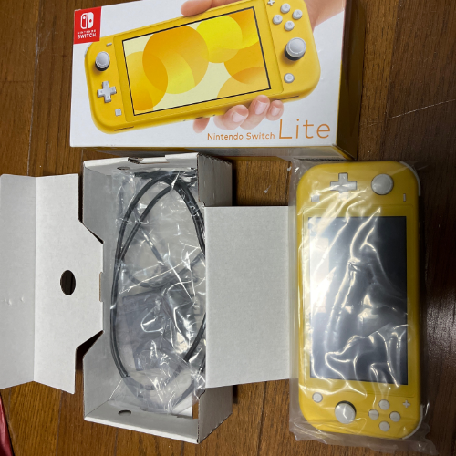 スイッチライト イエロー