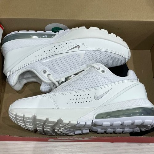 NIKE ウィメンズエアマックスパルススニーカー