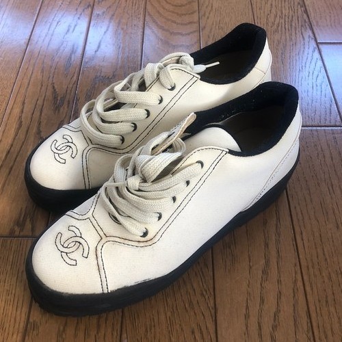 CHANEL スニーカー