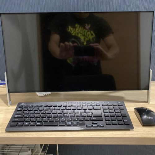 富士通 23.8型 デスクトップパソコンFMV ESPRIMO FH77 B1