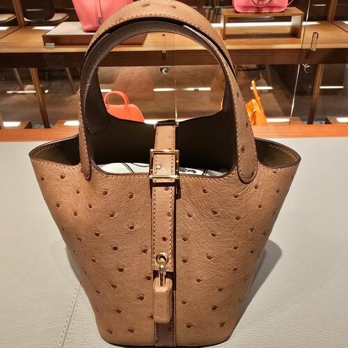 エルメス ピコタン