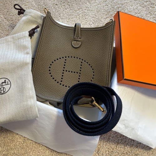 エルメス エブリン