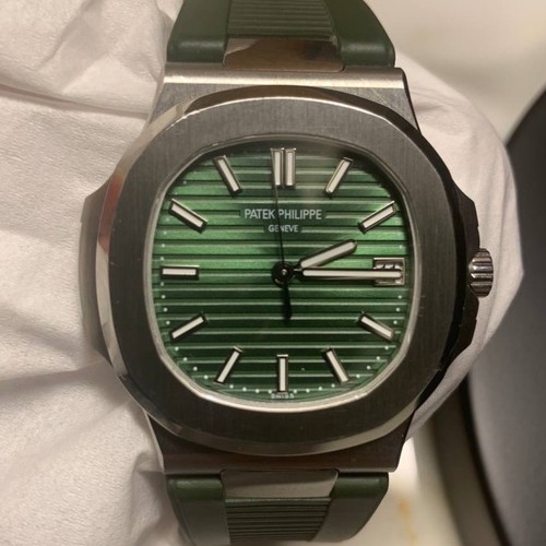 パテックフィリップ ノーチラス 5711/1A-01