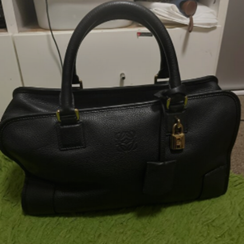 ロエベ アマソナ