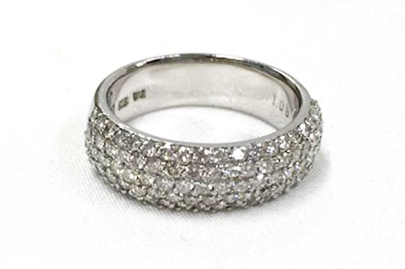 ホワイトゴールド K18WGリング MD1.08ct