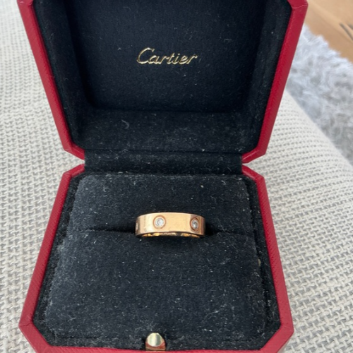 カルティエラブリング