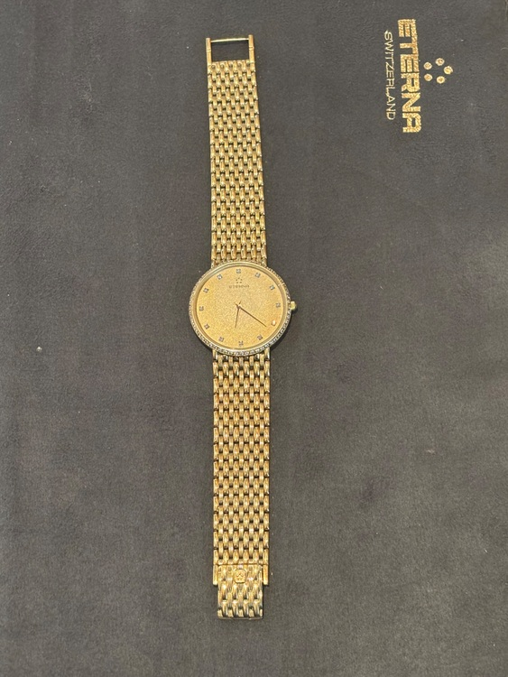 エテルナ腕時計