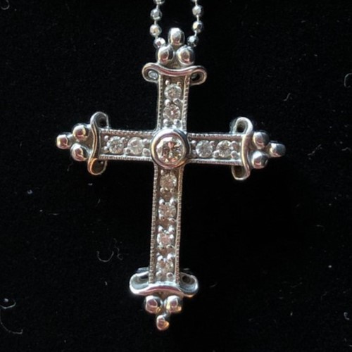 ジャスティンデイビスK18WGクロスペンダント