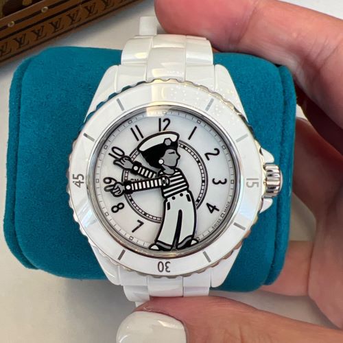 ホワイト マドモアゼル