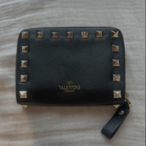 バレンティノ 財布