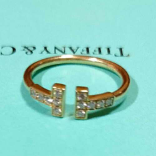 ティファニーTワイヤーダイヤモンドリング