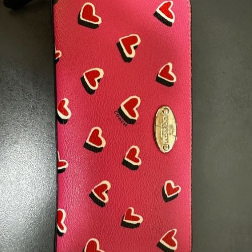 コーチ　アウトレット