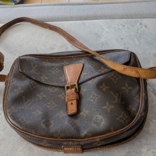 ルイヴィトン モノグラム