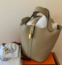 エルメス ピコタン