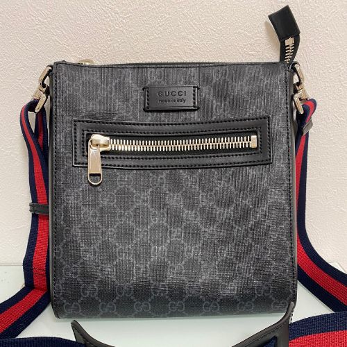 GUCCI GG Supreme Canvas Messenger bag ”B