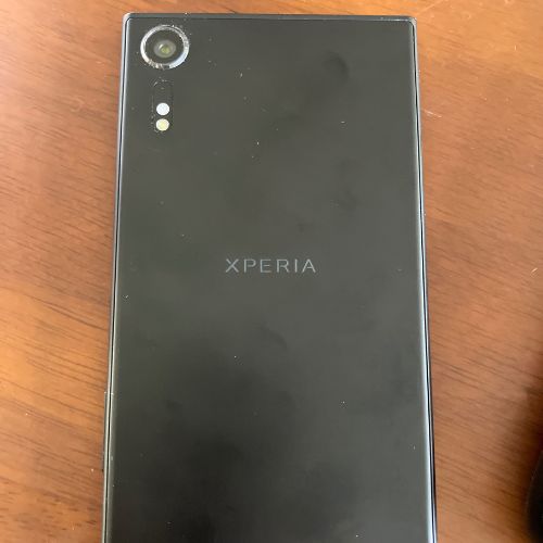 Xperia XZs