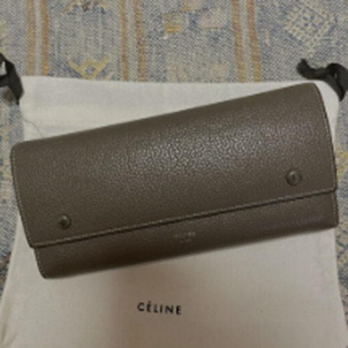 セリーヌ　財布